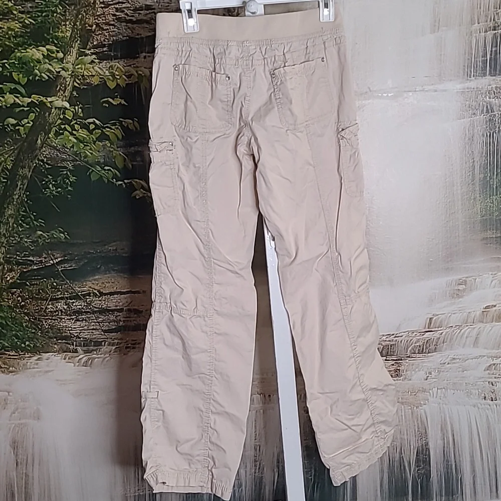 Justice Girls 16 1/2 casual tan khaki lightweight cargo pants